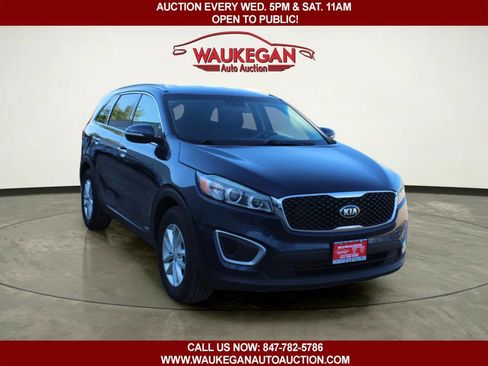 Used 2016 Kia Sorento AWD image 3