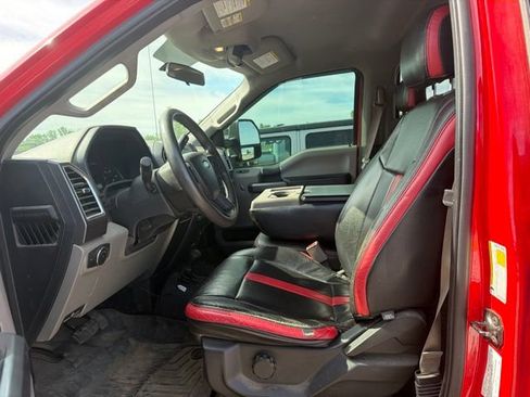 Used 2017 Ford F250 XLT AWD/4WD image 4