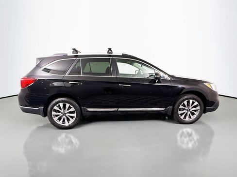 Used 2017 Subaru Outback 2.5i Touring w/ Popular Package #5A AWD/4WD image 11