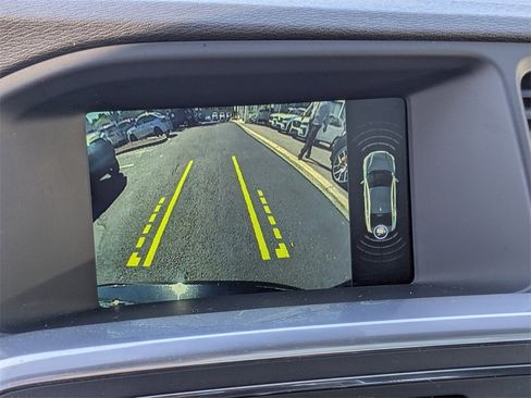 Used 2017 Volvo S60 T6 R-Design Platinum image 22