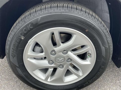 New 2026 Hyundai Venue SE image 5