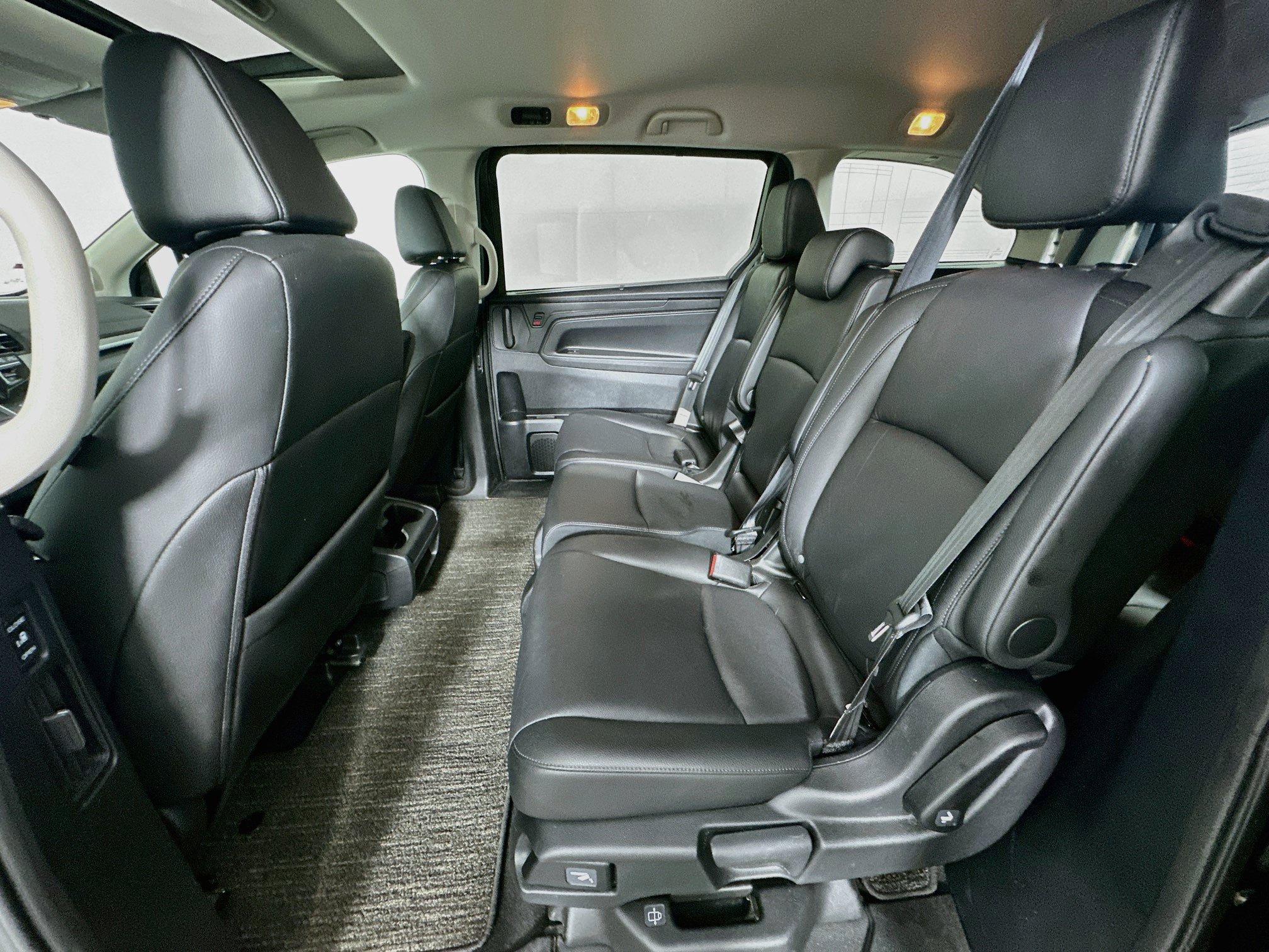 Used 2025 Honda Odyssey EX-L image 27