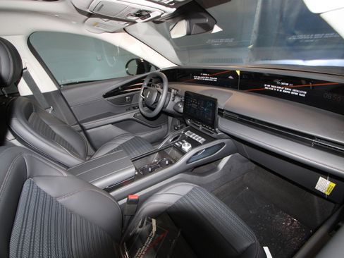 New 2026 Lincoln Nautilus Reserve w/ Jet Appearance Package image 21