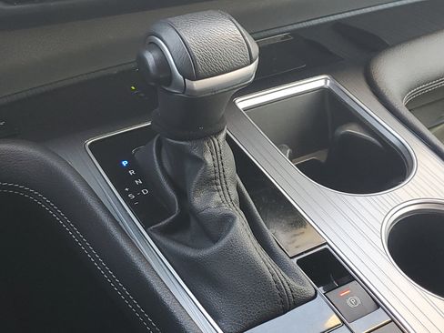 Certified 2023 Toyota Sienna XSE FWD image 29