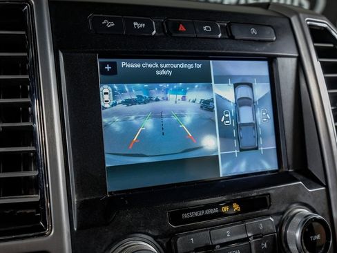 Used 2018 Ford F150 Platinum w/ Equipment Group 701A Luxury image 21