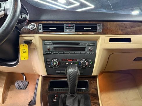 Used 2011 BMW 335i Sedan RWD image 12