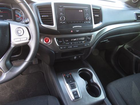 Certified 2019 Honda Passport Sport image 17