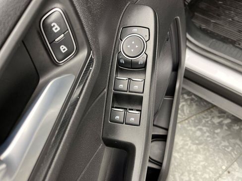 Used 2023 Ford Escape ST-Line w/ Tech Pack #1 AWD/4WD image 9