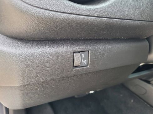 New 2026 Chevrolet Colorado W/T image 25