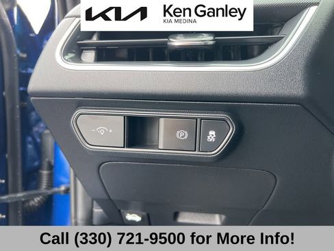 Used 2025 Kia K4 EX image 30