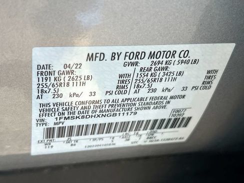 Certified 2022 Ford Explorer XLT w/ Class IV Trailer Tow Package AWD/4WD image 40
