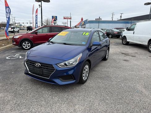 Used 2018 Hyundai Accent SE image 1