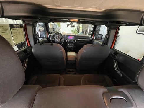 Used 2014 Jeep Wrangler Unlimited Sahara w/ Max Tow Package AWD/4WD image 24