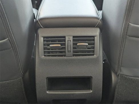 New 2025 Mitsubishi Outlander SE image 26