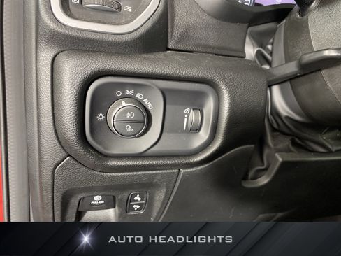Used 2023 RAM 1500 Big Horn AWD/4WD image 24