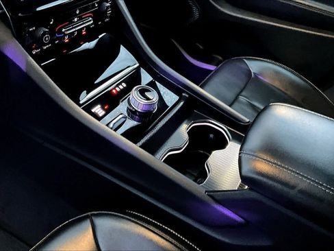 Used 2024 Jeep Grand Cherokee Limited image 17