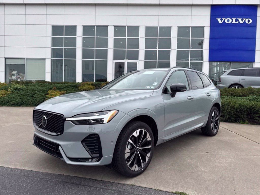 Used 2027 Volvo XC60 B5 Plus AWD/4WD image 44