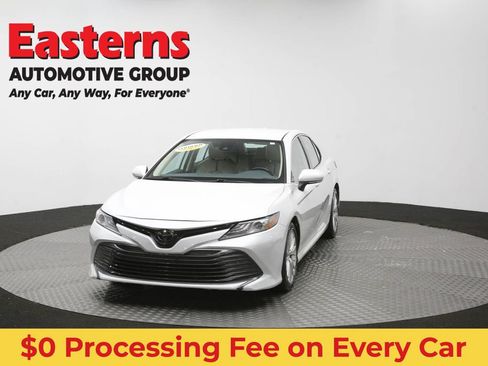 Used 2019 Toyota Camry XLE w/ Carpet Mat Package FWD image 55