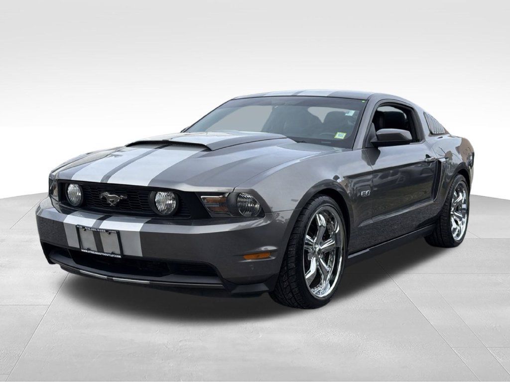 Used 2012 Ford Mustang GT Premium w/ Electronics Pkg RWD image 3