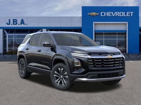 New 2026 Chevrolet Equinox LT w/ Safety and Technology Package FWD image 8