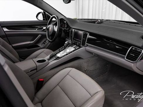 Used 2010 Porsche Panamera S image 40