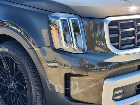 Used 2023 Kia Telluride SX Prestige AWD/4WD image 5