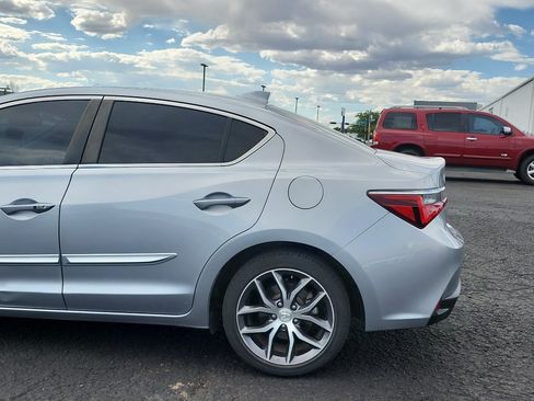 Used 2020 Acura ILX FWD image 9