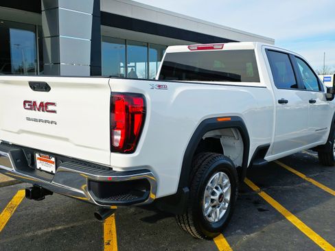 New 2026 GMC Sierra 2500 Pro w/ Convenience Package image 9