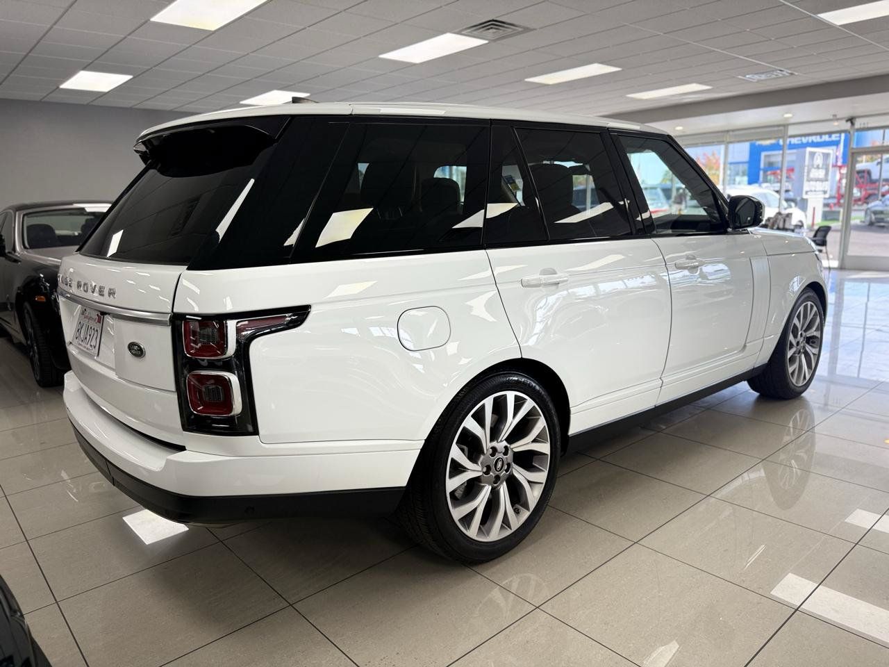 Used 2019 Land Rover Range Rover HSE AWD/4WD image 8