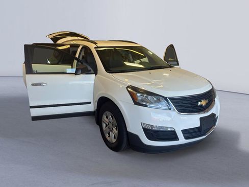 Used 2014 Chevrolet Traverse LS AWD/4WD image 9