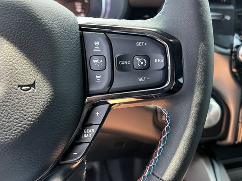 New 2026 RAM 1500 Laramie AWD/4WD image 17