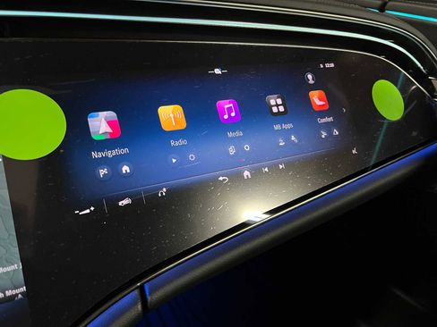 New 2026 Mercedes-Benz E 53 AMG e 4MATIC Sedan image 35