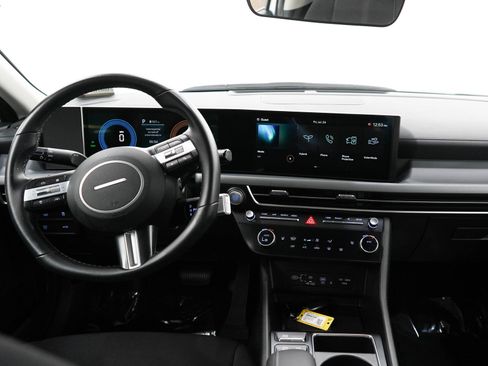 Used 2025 Hyundai Sonata SEL FWD image 13