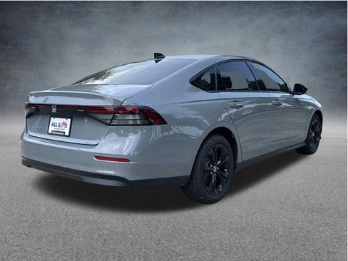 Used 2025 Honda Accord SE image 7
