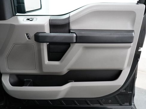 Used 2018 Ford F150 XL w/ Equipment Group 101A Mid AWD/4WD image 23