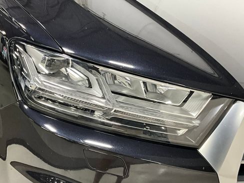 Used 2017 Audi Q7 3.0T Premium Plus AWD/4WD image 28