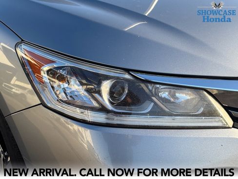 Used 2017 Honda Accord LX image 11