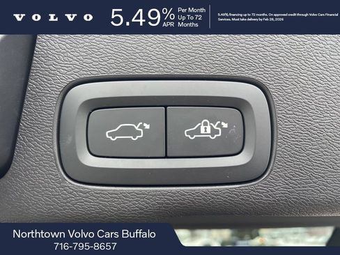 Certified 2023 Volvo XC60 B5 Plus w/ Climate Package image 6