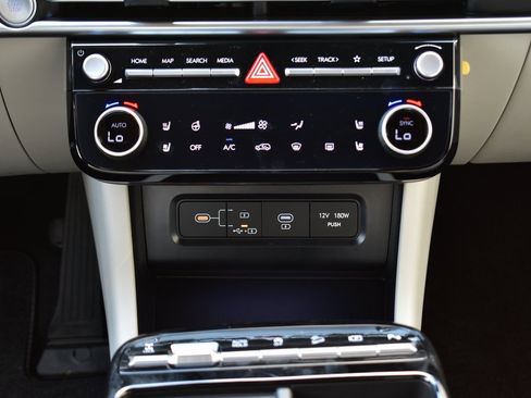 New 2026 Hyundai Tucson Limited image 40