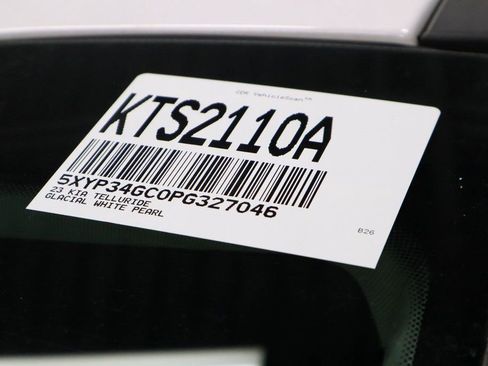 Used 2023 Kia Telluride EX w/ EX Captain's Chair Package image 37