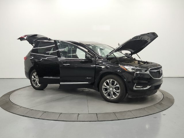 Used 2018 Buick Enclave Avenir w/ Avenir Technology Package FWD image 10