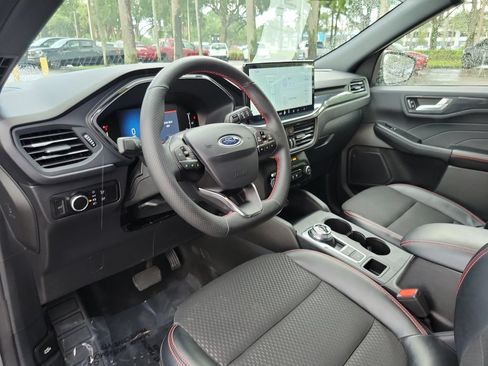 Certified 2025 Ford Escape ST-Line w/ Tech Pack #1 FWD image 13