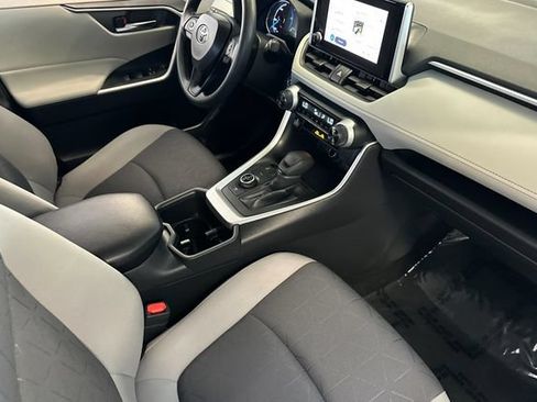 Certified 2025 Toyota RAV4 XLE w/ Convenience Package AWD/4WD image 20