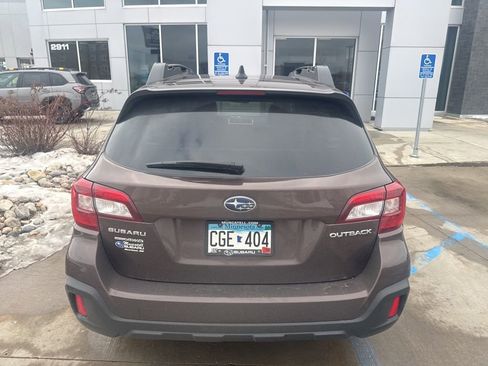 Used 2019 Subaru Outback 2.5i Premium image 5