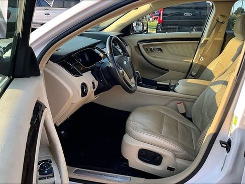 Used 2015 Ford Taurus Limited w/ Equipment Group 301A FWD image 4