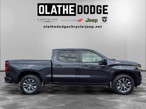 Used 2024 Chevrolet Silverado 1500 RST AWD/4WD image 29