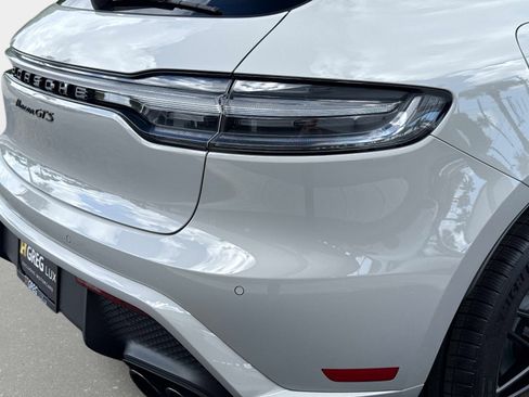 Used 2022 Porsche Macan GTS image 18