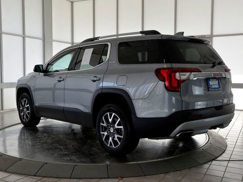 Used 2023 GMC Acadia SLE w/ Driver Convenience Package image 6