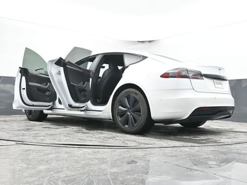 Used 2021 Tesla Model S Plaid image 88