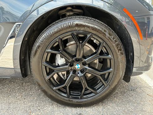 Used 2020 BMW X7 xDrive40i w/ Premium Package AWD/4WD image 27
